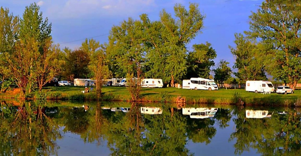 fgal-camping-3.jpg